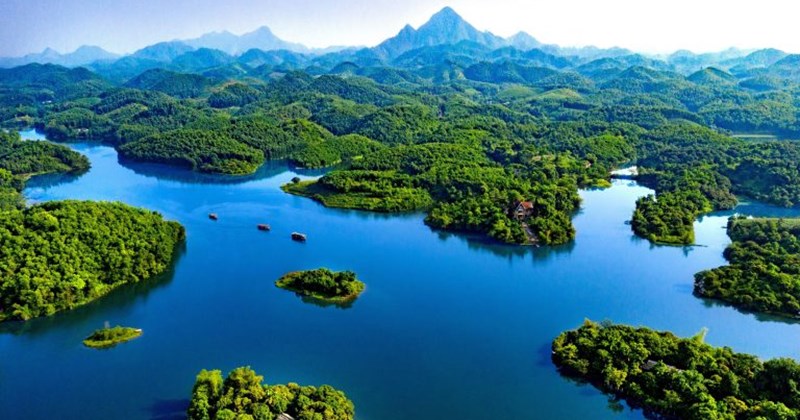 Đầm Ao Châu – Hạ Long của Phú Thọ